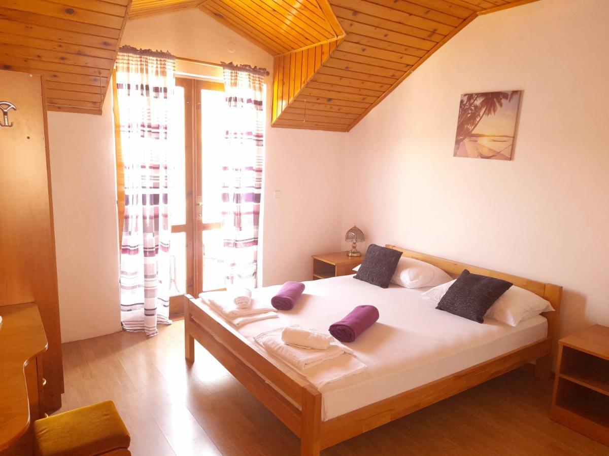 Apartments Sponga Polače エクステリア 写真